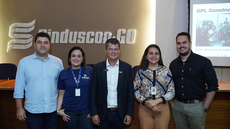 Sinduscon-GO Celebra Entrega de Certificados e Avanço na Qualificação Profissional da Construção Civil em Goiás